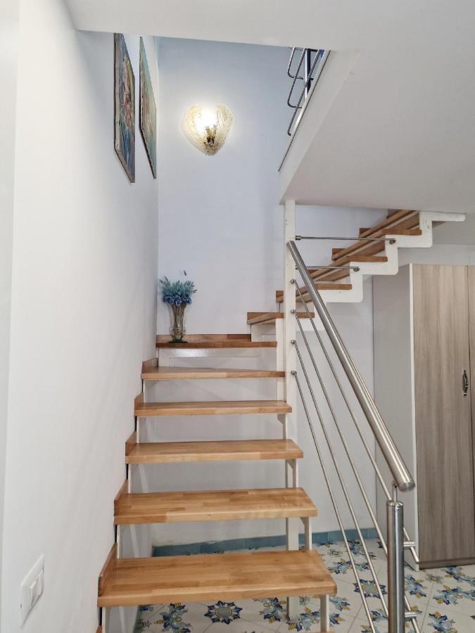 Vico Di Mare Apartment วีโกเอเกวนเซ ภายนอก รูปภาพ