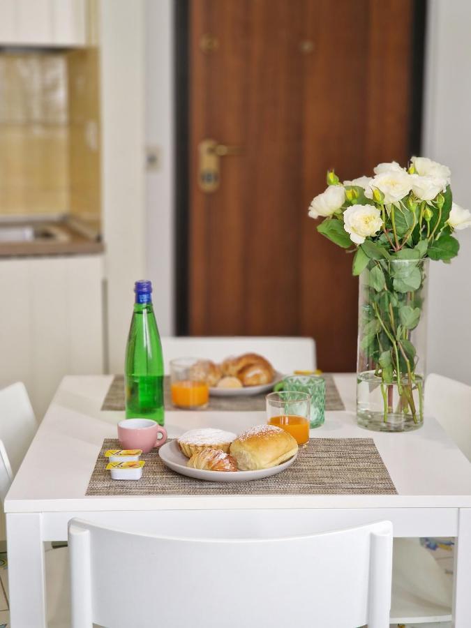Vico Di Mare Apartment วีโกเอเกวนเซ ภายนอก รูปภาพ