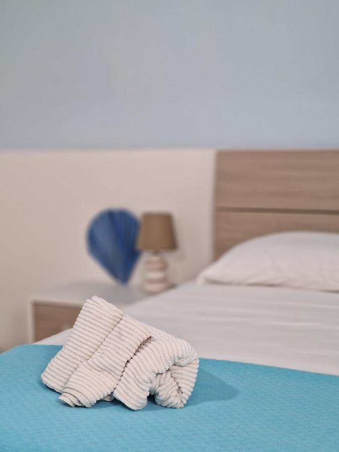 Vico Di Mare Apartment วีโกเอเกวนเซ ภายนอก รูปภาพ