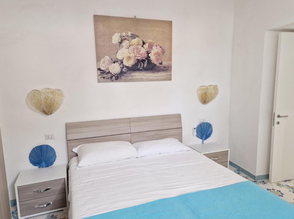 Vico Di Mare Apartment วีโกเอเกวนเซ ภายนอก รูปภาพ