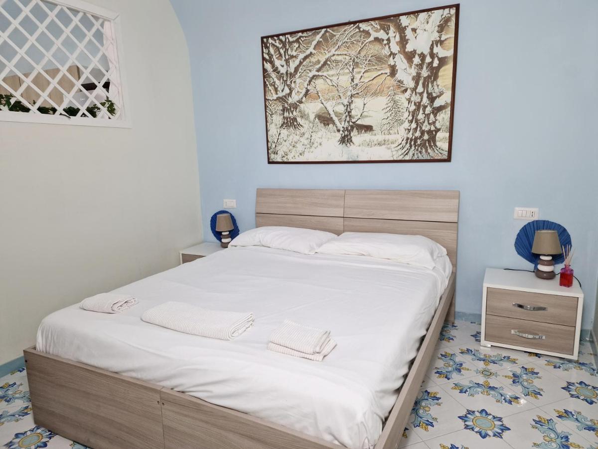 Vico Di Mare Apartment วีโกเอเกวนเซ ภายนอก รูปภาพ