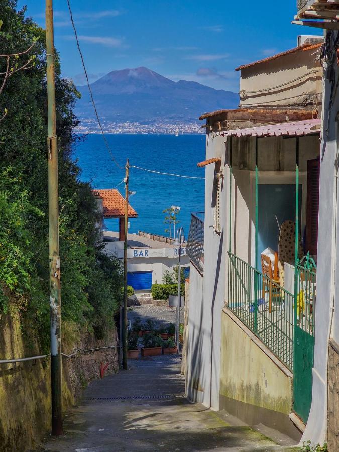 Vico Di Mare Apartment วีโกเอเกวนเซ ภายนอก รูปภาพ