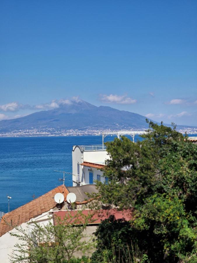 Vico Di Mare Apartment วีโกเอเกวนเซ ภายนอก รูปภาพ