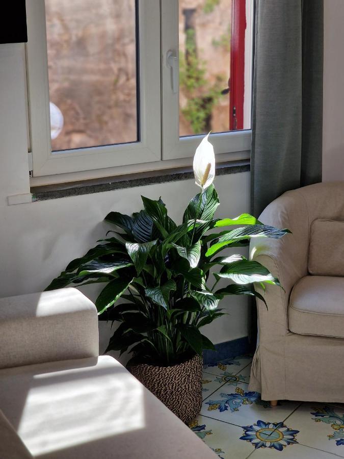 Vico Di Mare Apartment วีโกเอเกวนเซ ภายนอก รูปภาพ
