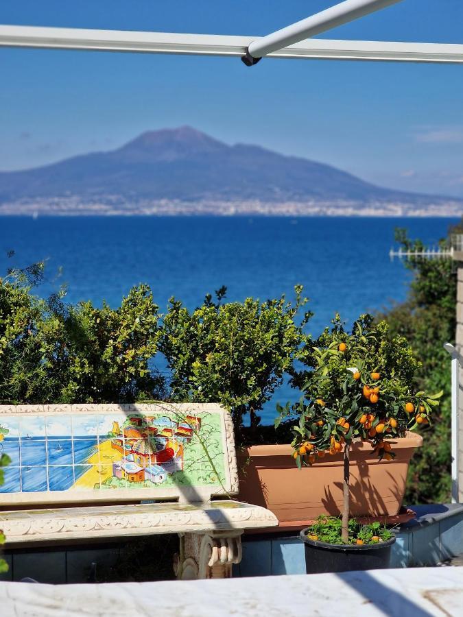 Vico Di Mare Apartment วีโกเอเกวนเซ ภายนอก รูปภาพ
