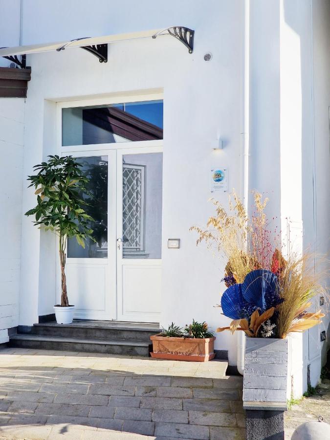 Vico Di Mare Apartment วีโกเอเกวนเซ ภายนอก รูปภาพ
